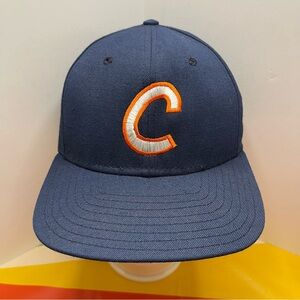 C  hat.                                                                     H053